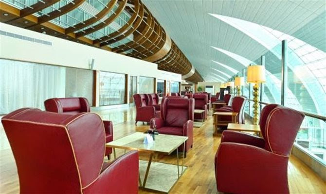 Emirates reabre lounge para 1ª classe no aeroporto de Dubai